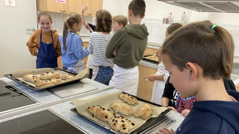 Nikolausbacken in unserer Schulkche