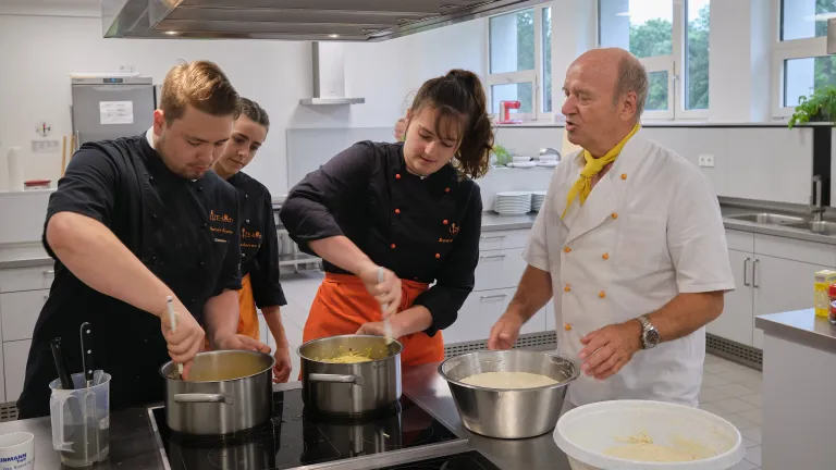 Lizekche beim Kochen