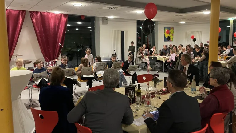 Dinner & Show