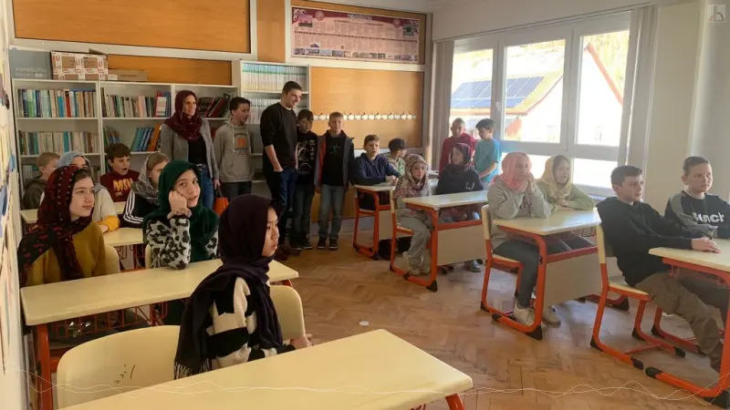 Die R6a im Unterrichtsraum der Moschee