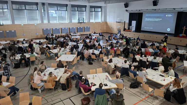 Schulkongress in der Lizarena