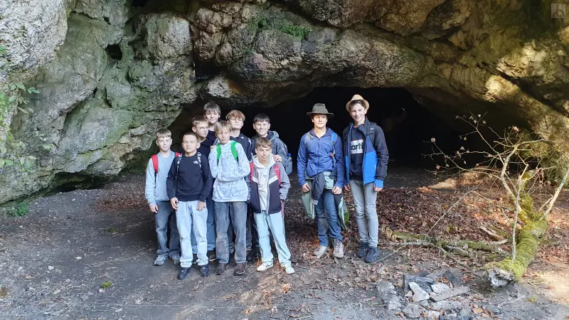 Jungs der A7a in der Bittelschieer Hhle