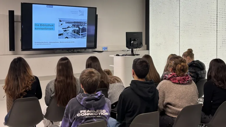 Der Seminarkurs in der Uni-Bibliothek